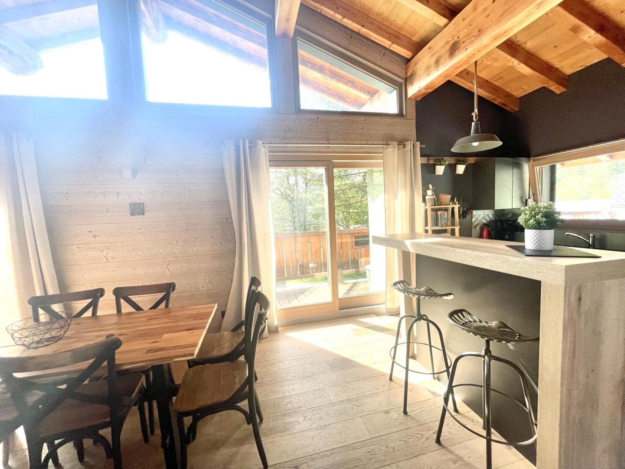 Chalet Le Petit Nicolas, Jacuzzi, Vue Mont Blanc Chamonix Dış mekan fotoğraf