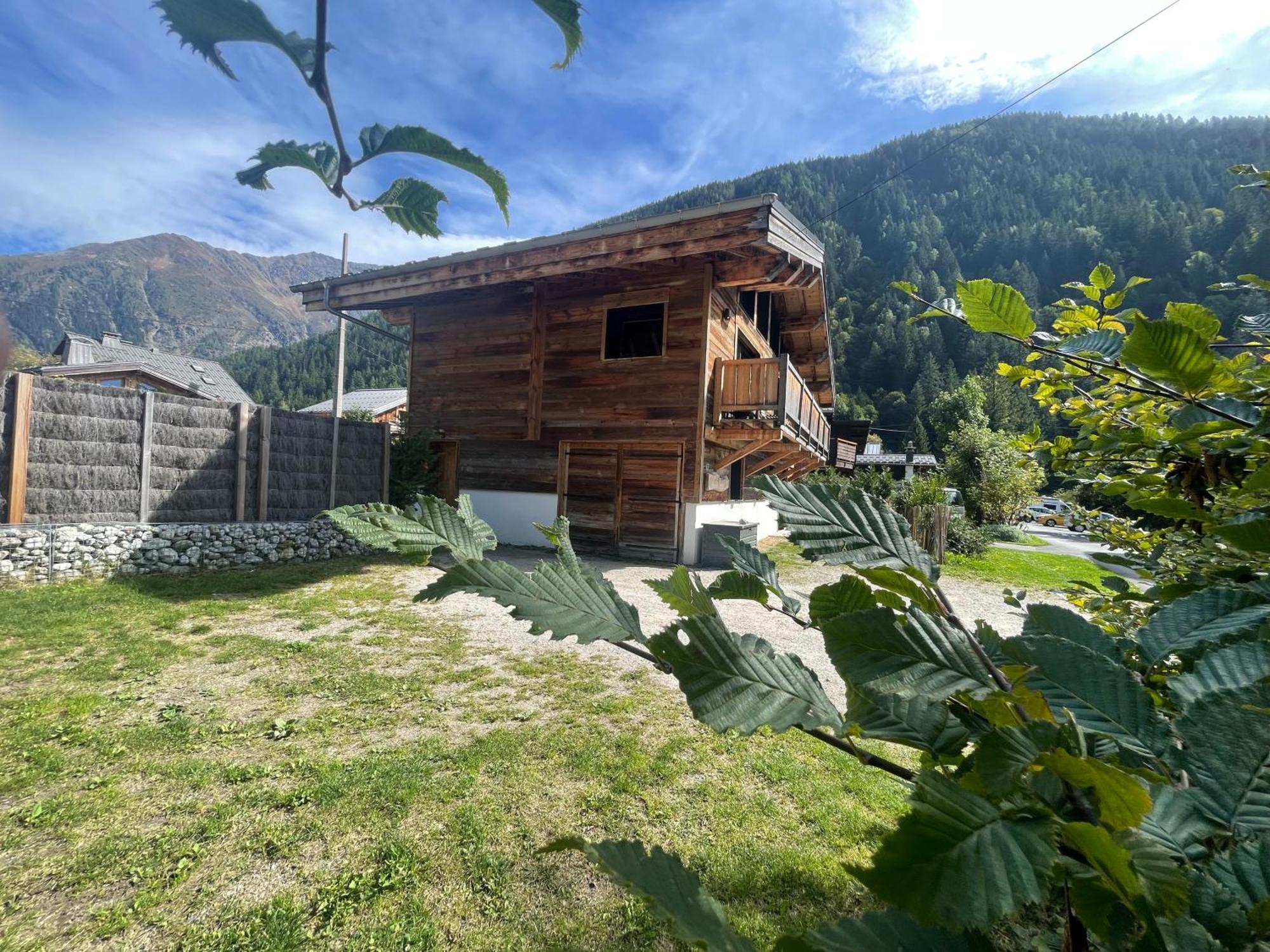 Chalet Le Petit Nicolas, Jacuzzi, Vue Mont Blanc Chamonix Dış mekan fotoğraf