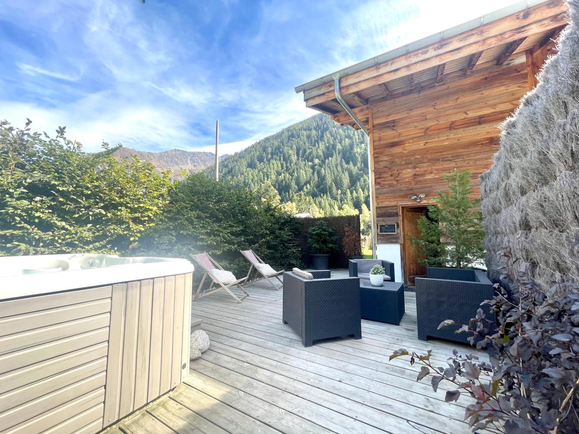 Chalet Le Petit Nicolas, Jacuzzi, Vue Mont Blanc Chamonix Dış mekan fotoğraf